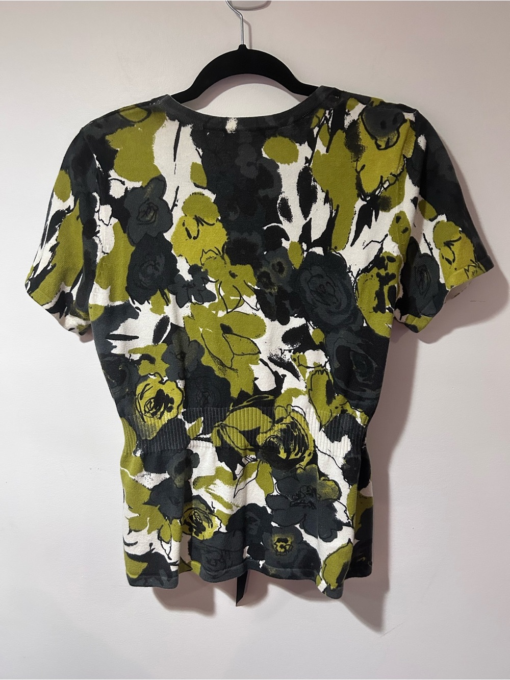 Valerie Bertinelli Olive Green Black and White Floral Wrap Cardigan - Picture 2 of 6
